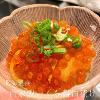 本日のおすすめ ︎宮城　天然本マグロトロ、赤身造り ︎長崎　サ…