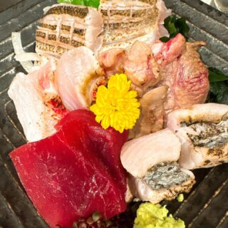 忘年会、新年会ご予約承っております お気軽にご連絡下さい 本…